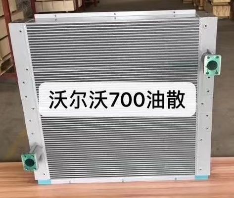Zespół chłodnicy oleju hydraulicznego koparki EC700