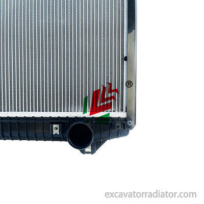 Chłodnica do ciężarówki ciężkiej Układ chłodzenia Silnik Ciężarówka Rdzeń aluminiowy Zbiorniki z tworzywa sztucznego Oe 2308143 2278174 2454028 Dla SCANIA Truc