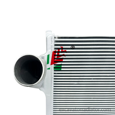 Isuzu intercooler OEM114310555 wysokiej wydajności aluminiowy zespół intercoolerów rozpraszania ciepła dla ciężarówek