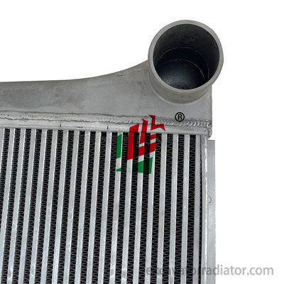 Jinlong Bus Chłodnica intercooler 211600040 Montaż Aluminiowy układ chłodzenia silnika samochodu osobowego Zbiornik na wodę do autobusu