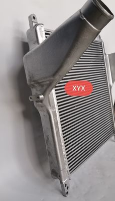 ISUZU 6WF1 Truck Intercooler Montaż aluminiowej zagęszczonej rury Wykonane