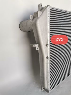 Aluminiowy intercooler Hino 700/E13C do chłodnicy o średnicy 62 mm