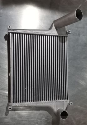 Zagęszczony intercooler Hino do chłodnicy AZ9525530003